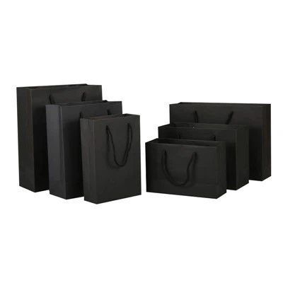 Sac cadeau en carton noir